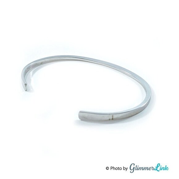 Vintage 1970s AVON Slender Touch Silver Tone Cuff Bracelet - Picture 4 of 8